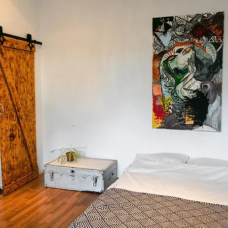 Artistic Altbau